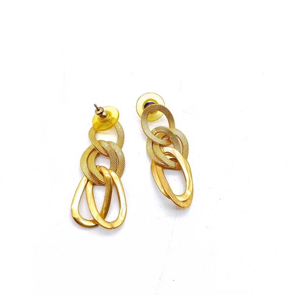 Double Link Chain Drop Earrings, Vintage Gold Tone Dangles - Picture 4 of 4
